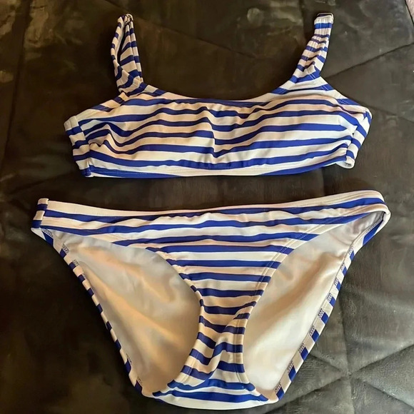 Xhilaration Bikini - Picture 1 of 3